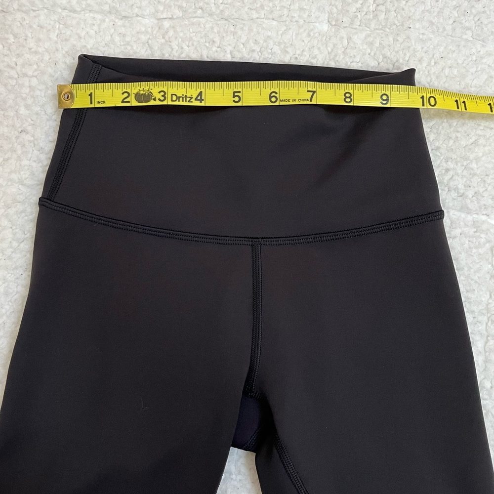 Lululemon bike shorts - Picture 10 of 13
